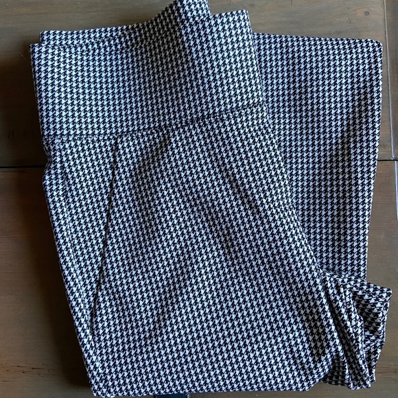 Cooper & Ella Pants Size S Black White Stretch Pullon - Picture 1 of 7